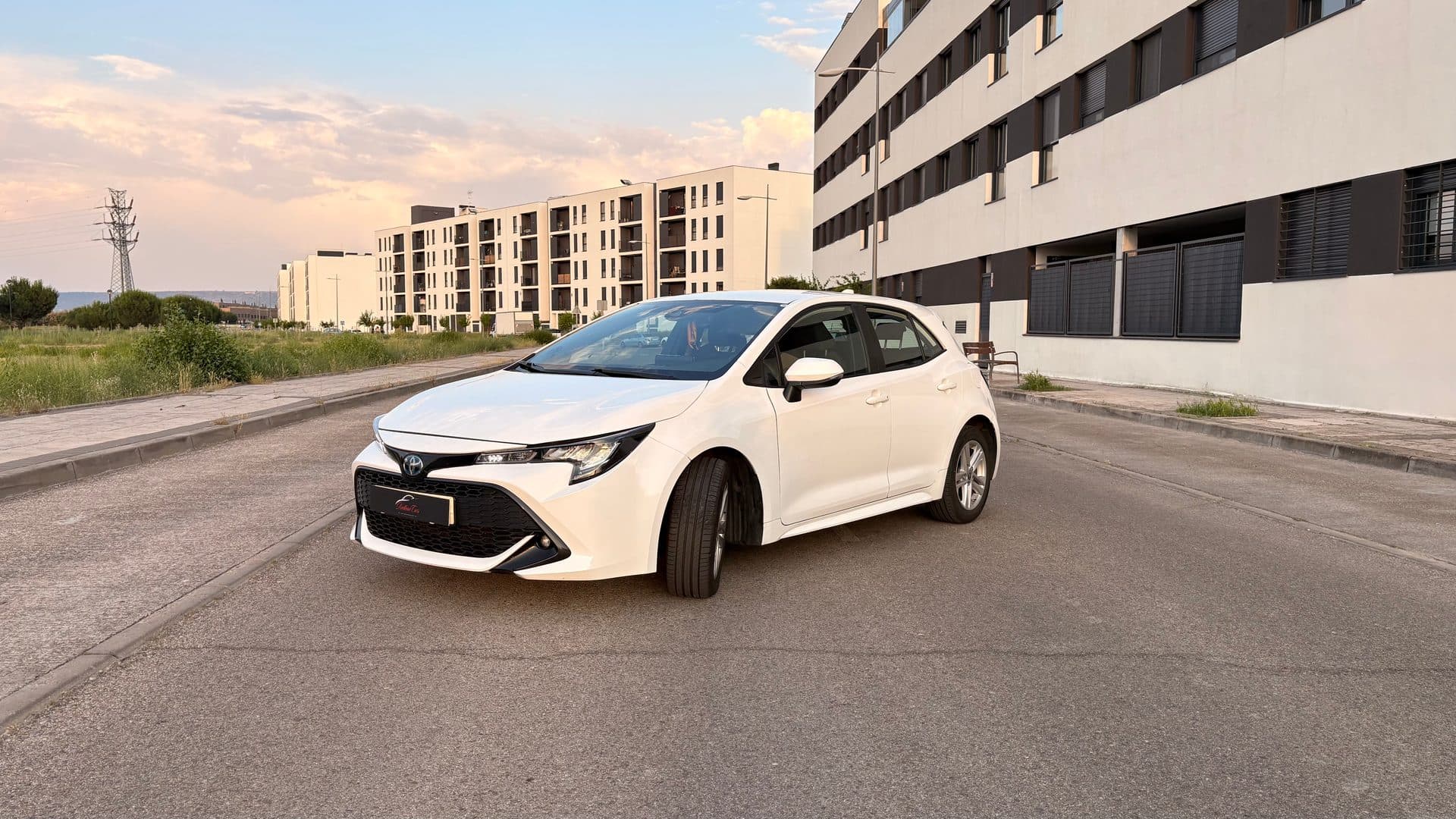 TOYOTA Corolla 1.8 125H ACTIVE TECH ECVT