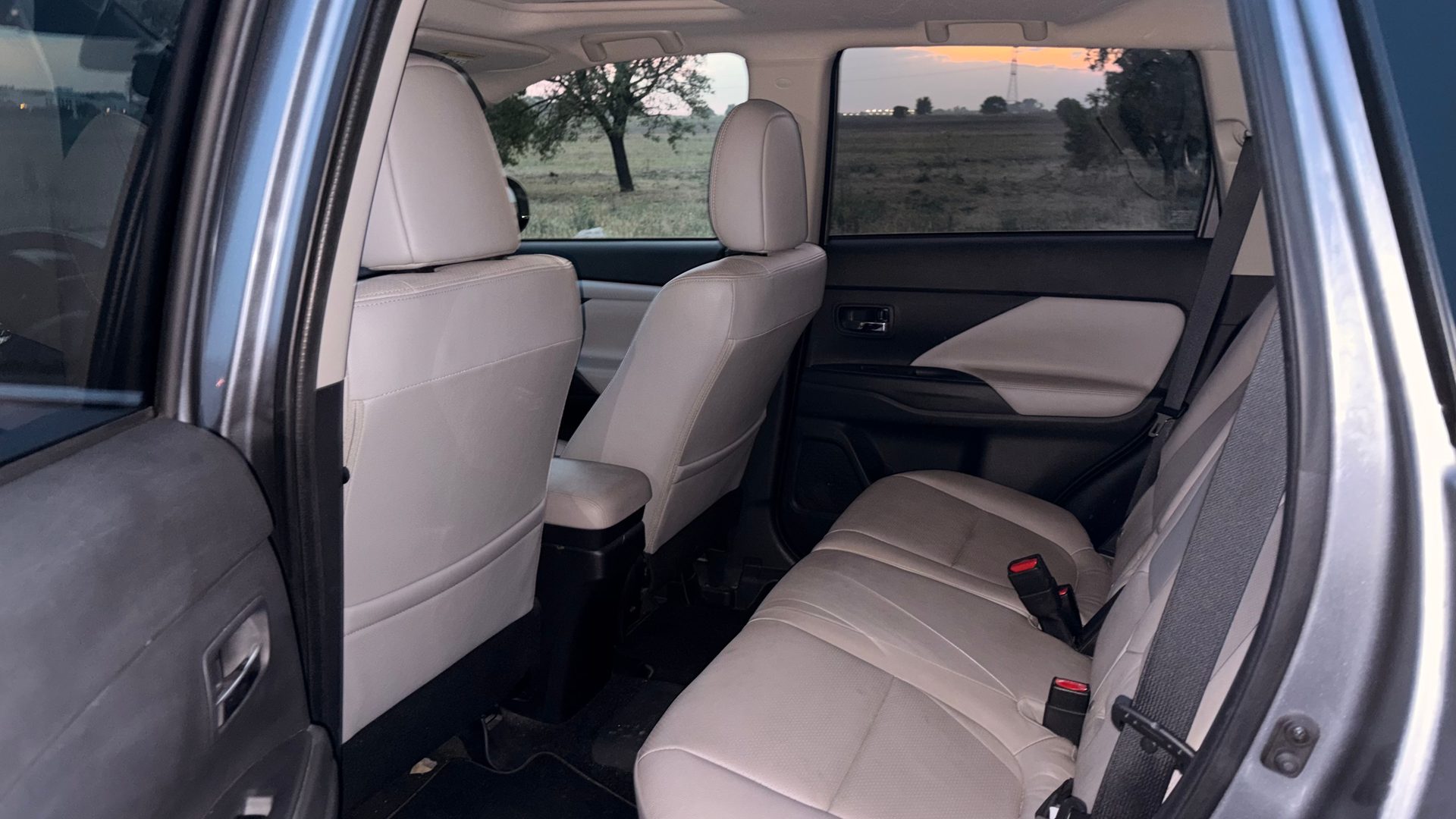 MITSUBISHI Outlander 2.0 PHEV Kaiteki Auto 4WD foto 10