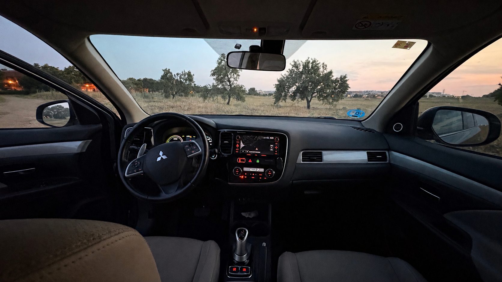 MITSUBISHI Outlander 2.0 PHEV Kaiteki Auto 4WD foto 6
