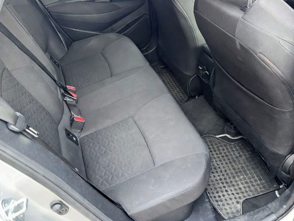 TOYOTA Corolla 1.8 125H BUSINESS ECVT TOU SPORT foto 9