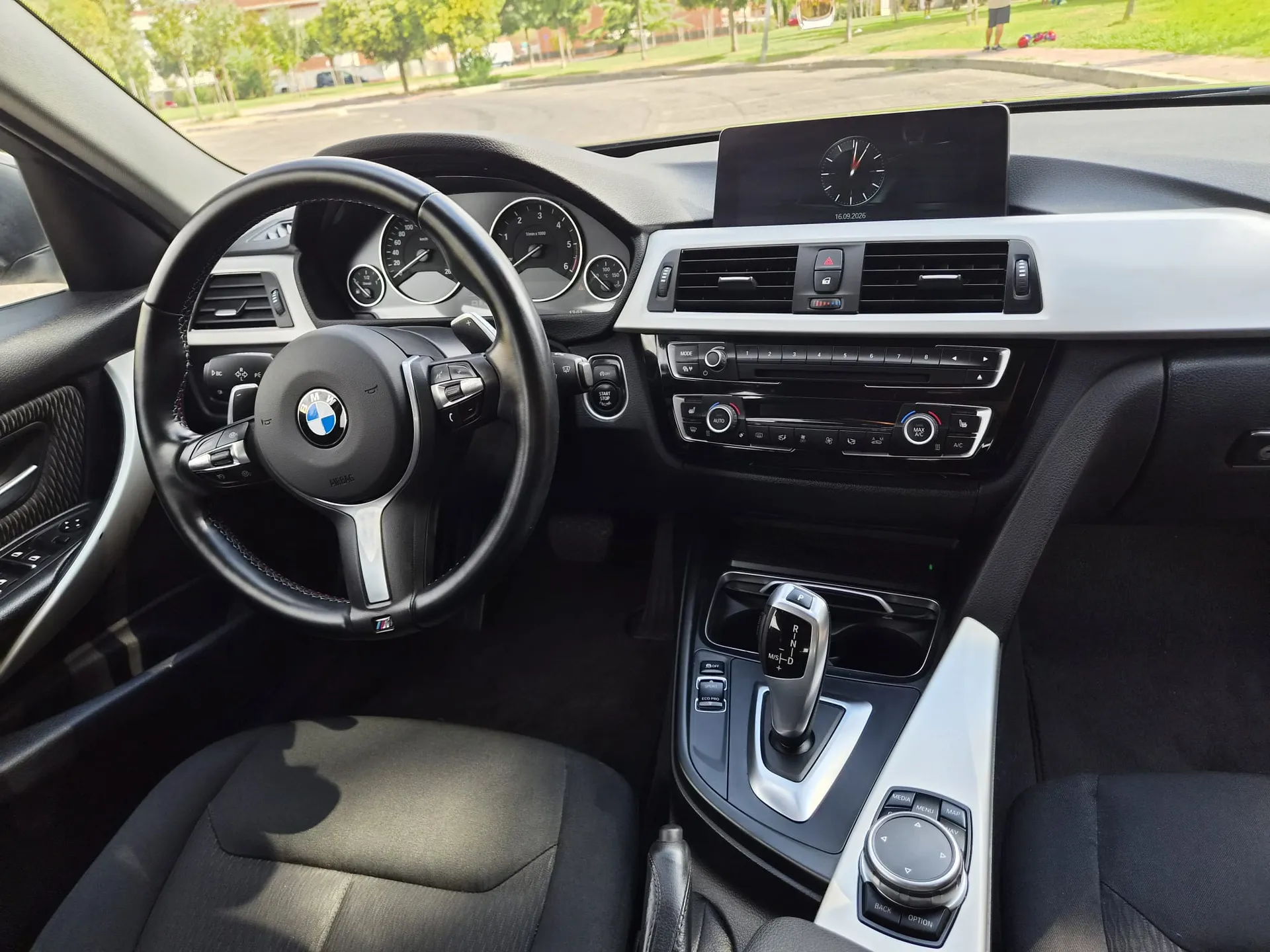 BMW 320d touring 190cv foto 12